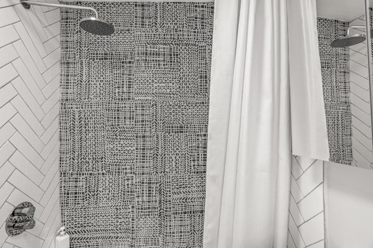 Trendy Family Friendly Northern Liberties Retreat フィラデルフィア エクステリア 写真