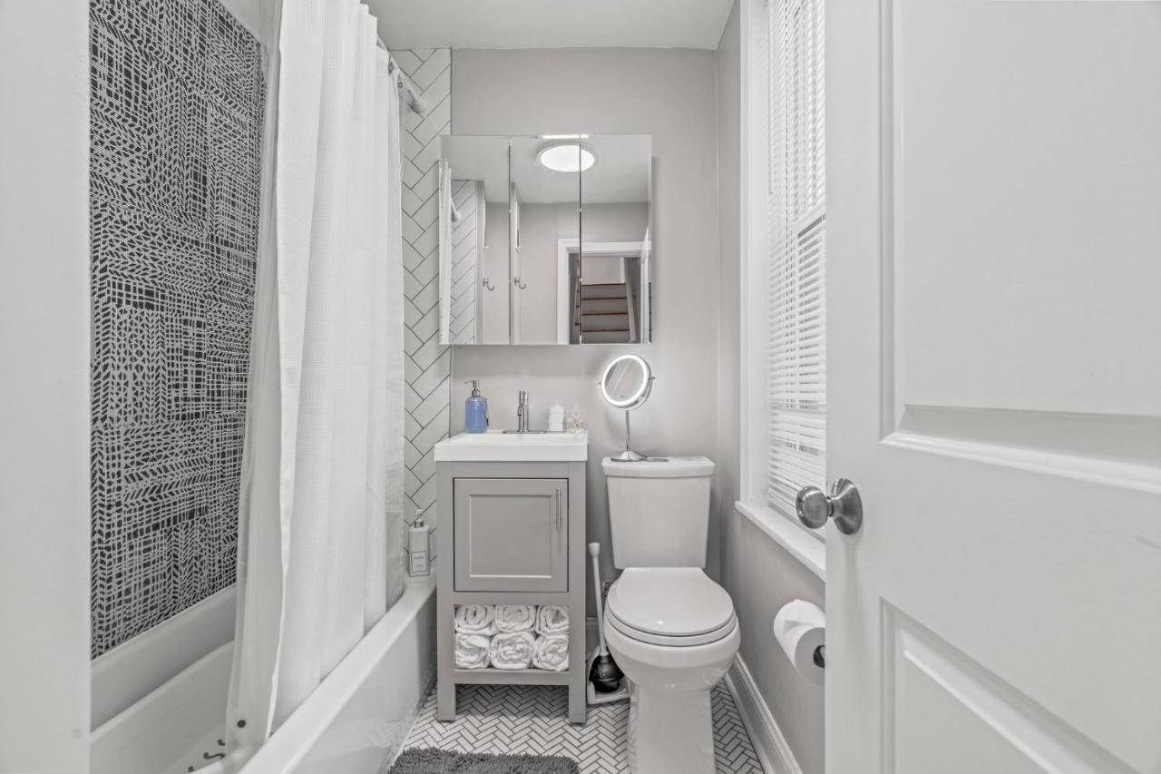 Trendy Family Friendly Northern Liberties Retreat フィラデルフィア エクステリア 写真